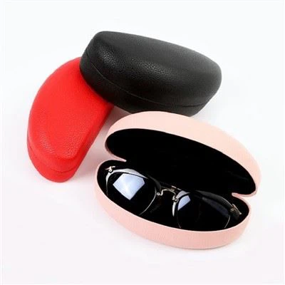 Wadah Kacamata Desainer