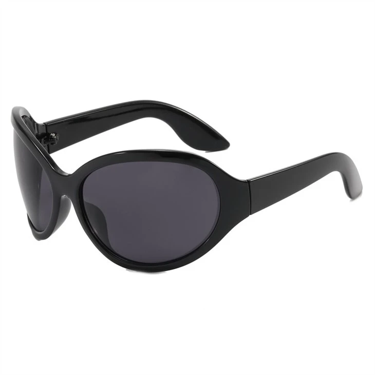 Kacamata Hitam Alien